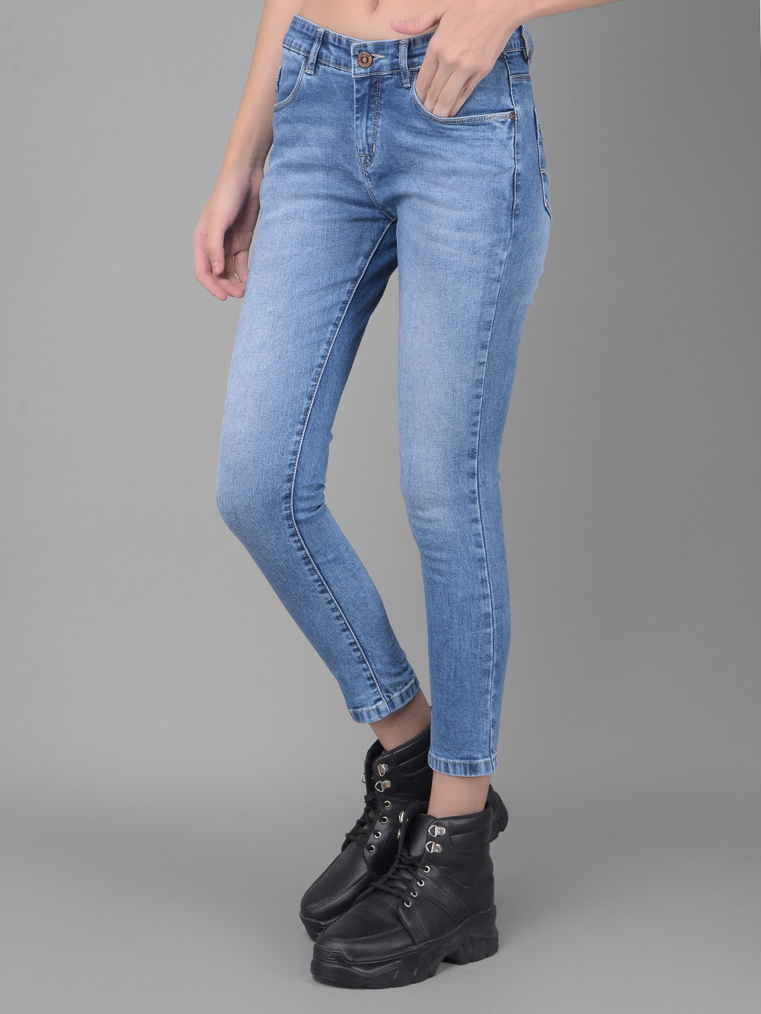 Blue Light Fade Skinny Jeans-Women Jeans-Crimsoune Club