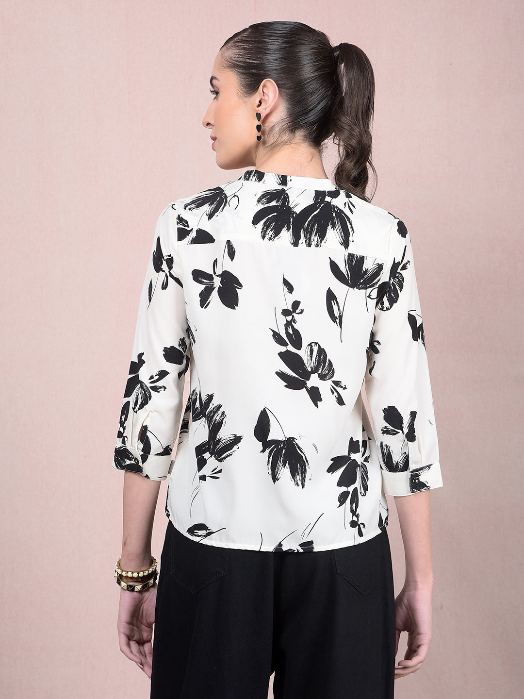 Black Floral Print V-Neck Top-Women Tops-Crimsoune Club