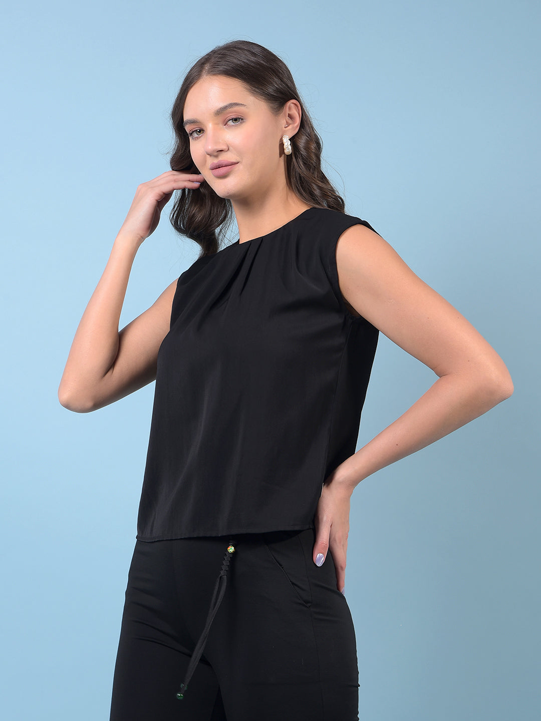 Women's Black Sleeveless Top-Women Tops-Crimsoune Club