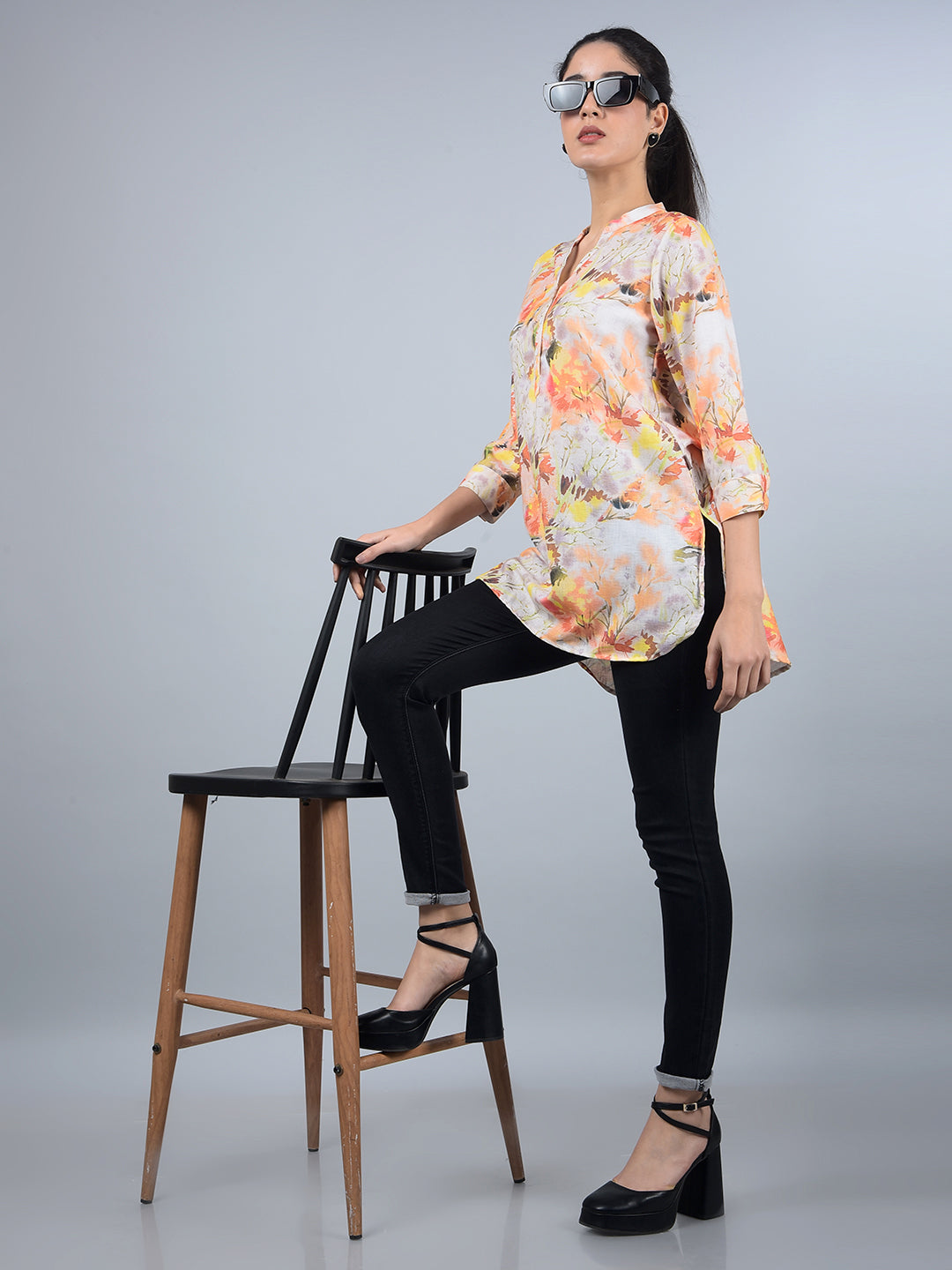 Orange Floral Print V-Neck Top-Women Tops-Crimsoune Club