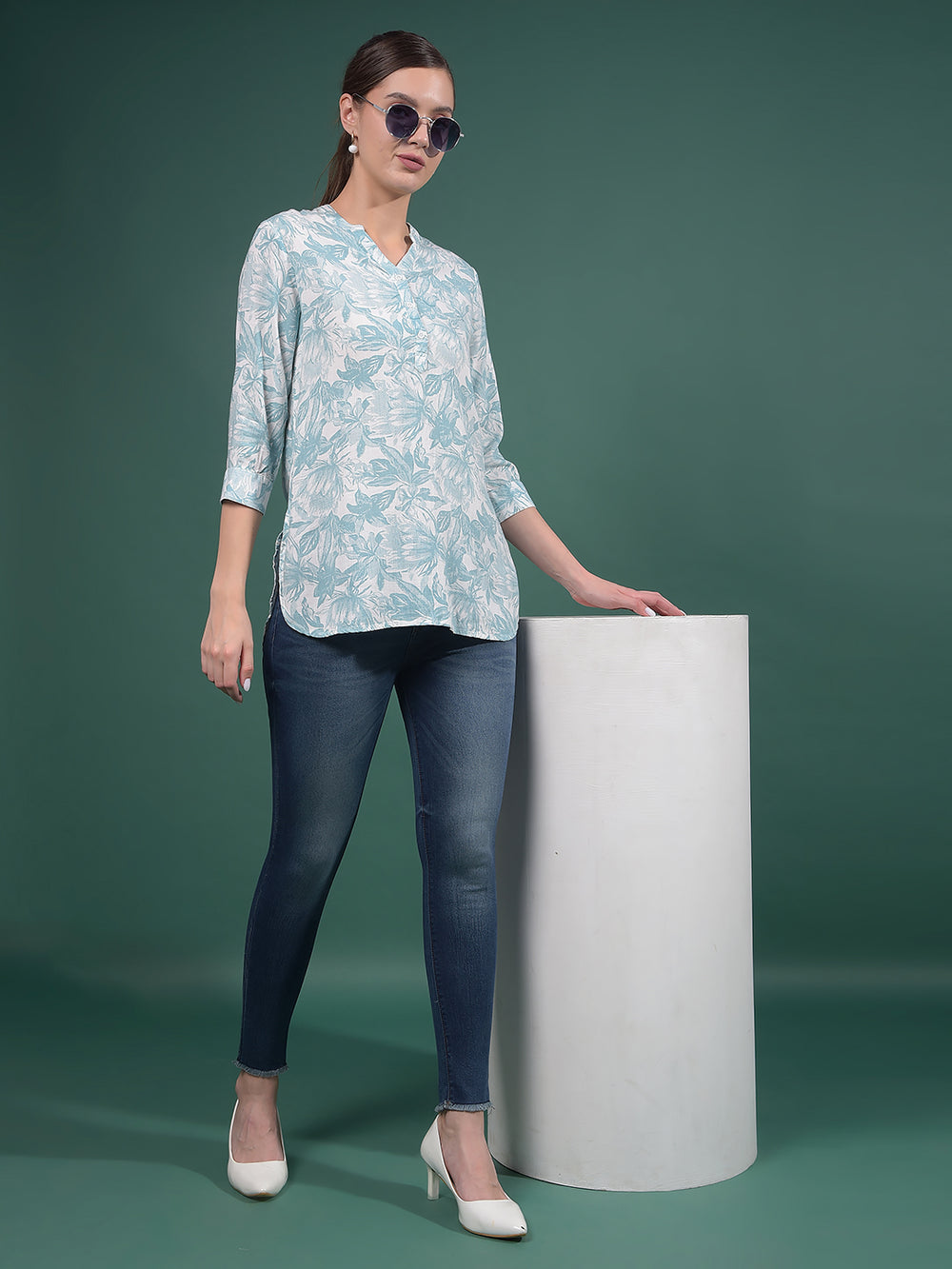 Green Floral Print V-Neck Top-Women Tops-Crimsoune Club