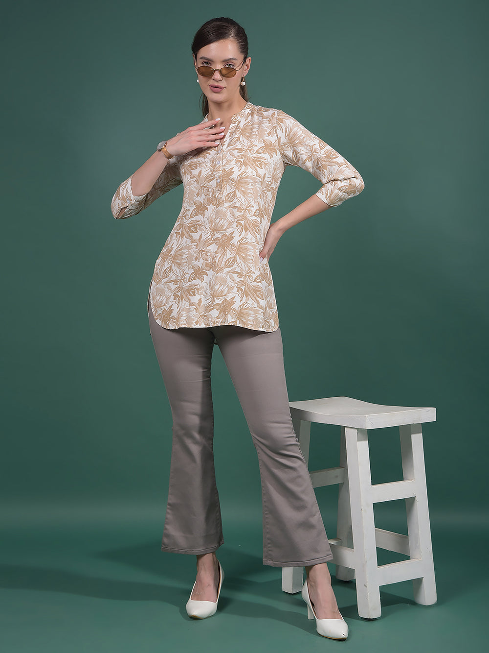 Brown Floral Print V-Neck Top-Women Tops-Crimsoune Club