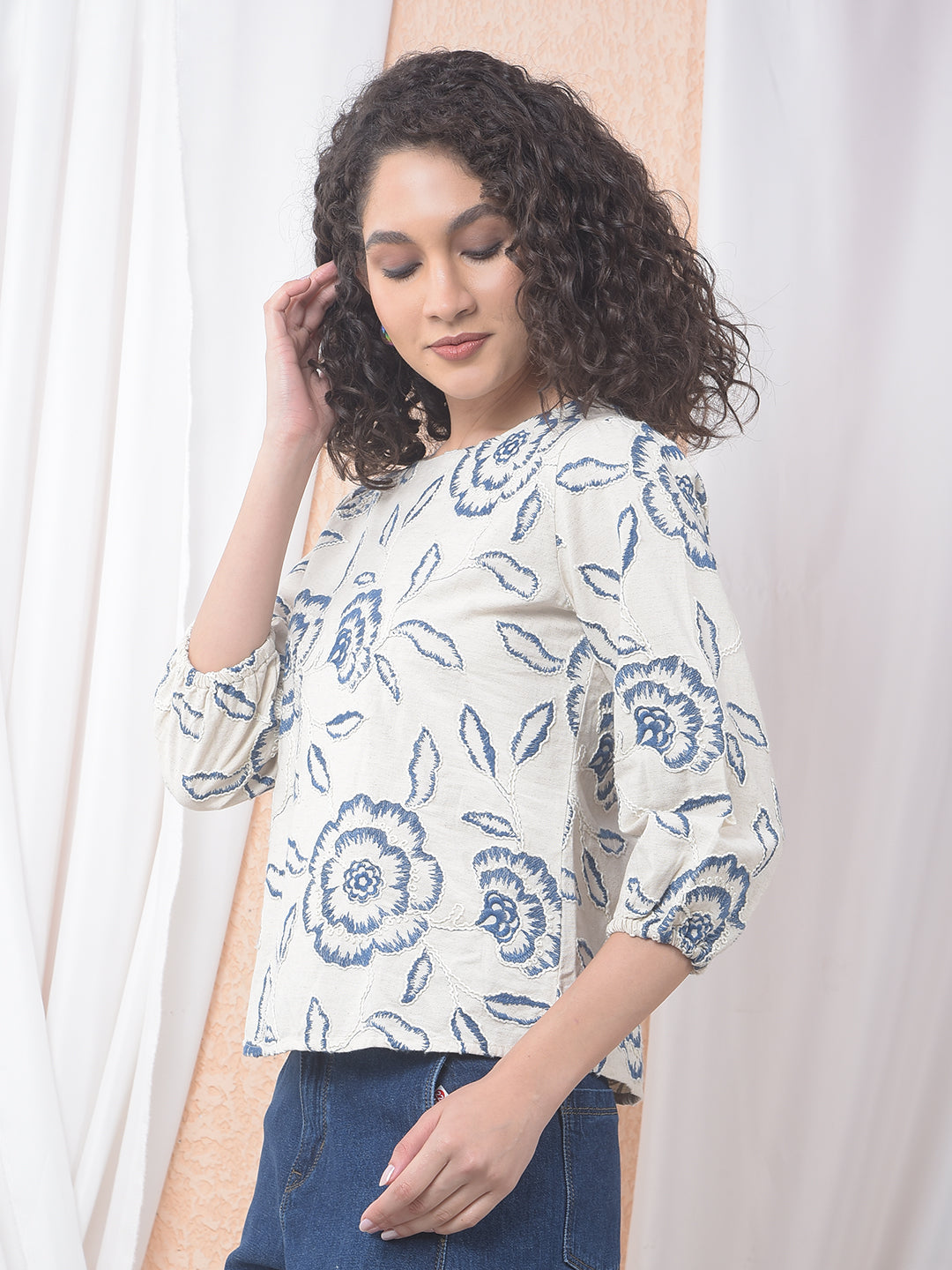 Effortless Floral Embroidered Chic Top-Women Tops-Crimsoune Club