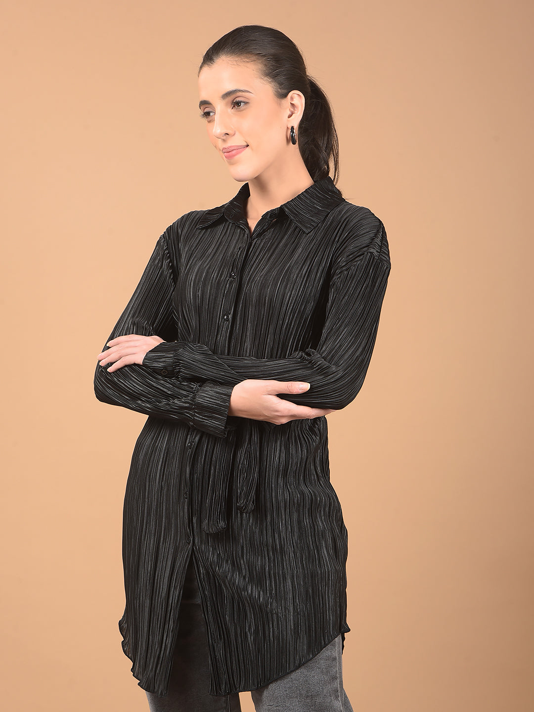 Black Textured Long-Line Top-Women Tops-Crimsoune Club