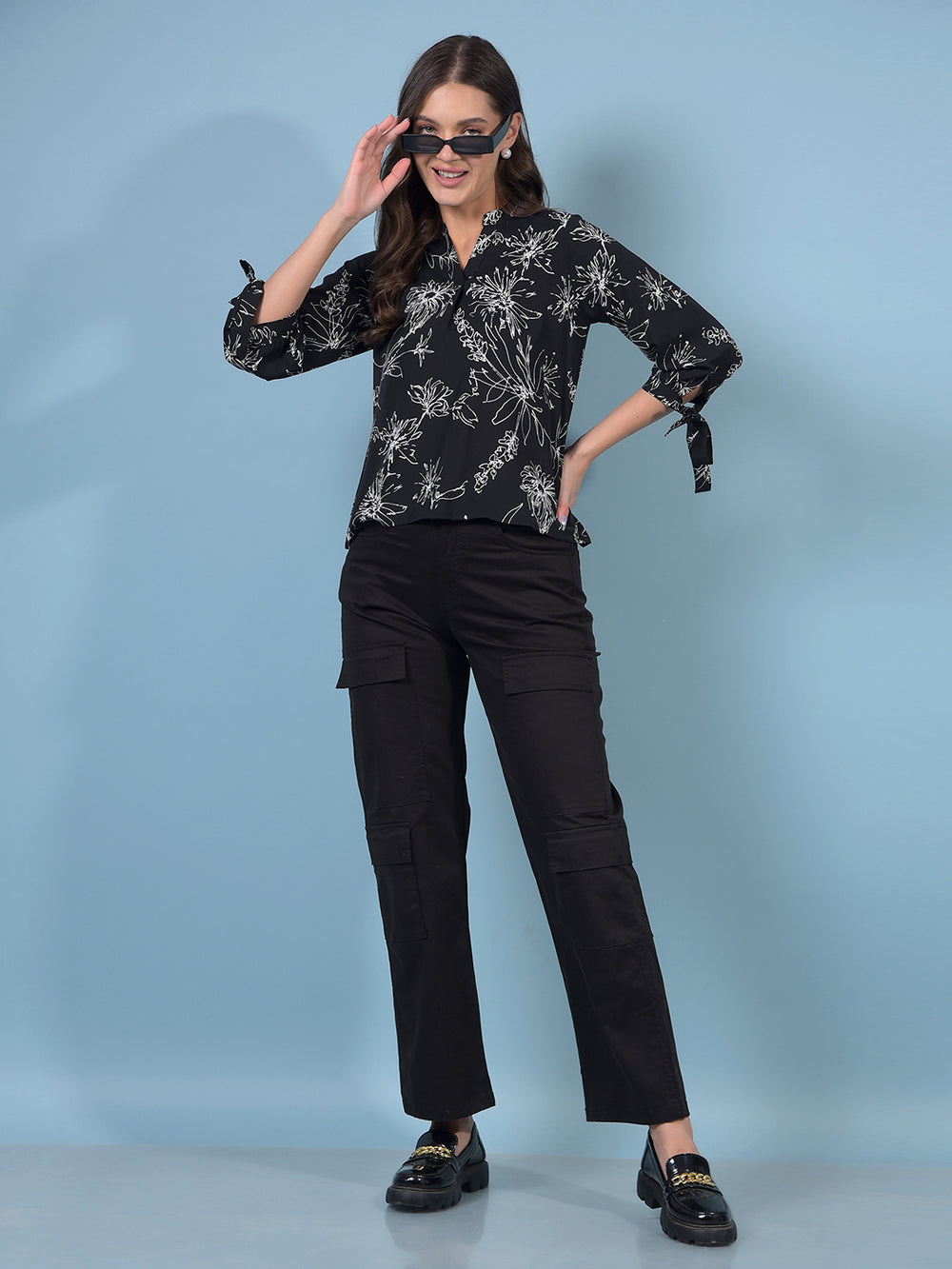 Women's Black Floral Print V-Neck Top-Women Tops-Crimsoune Club
