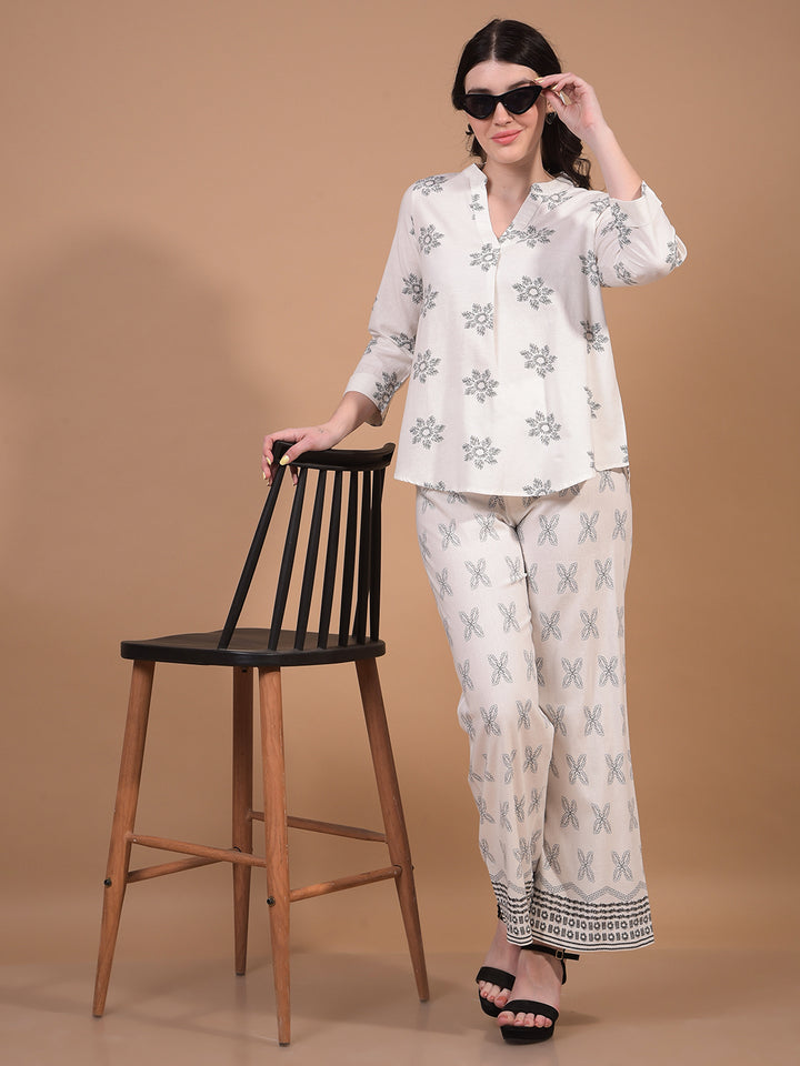 Women's White Floral Print V-Neck Linen Top-Women Tops-Crimsoune Club