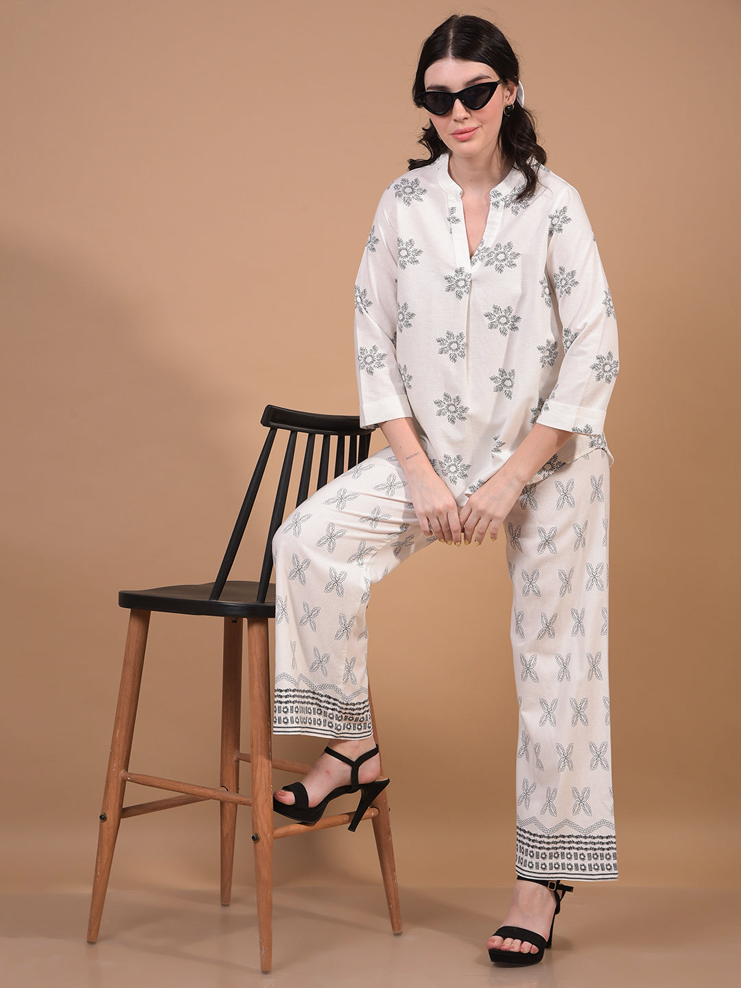 Women's White Printed Wide-Leg Linen Trousers-Women Trousers-Crimsoune Club