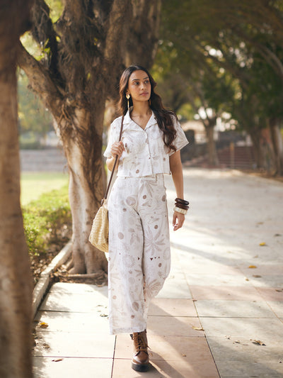 White Floral Print Cropped Linen Shirt-Women Shirts-Crimsoune Club