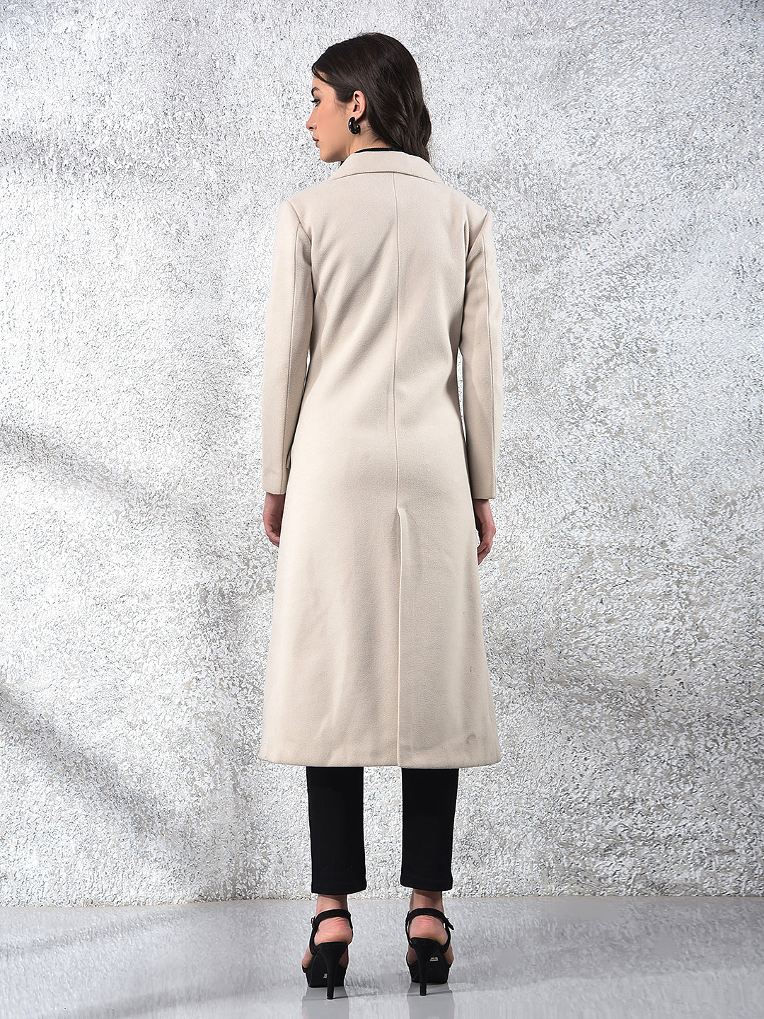 Cream Notched Lapel Knee-Length Overcoat-Women Coats-Crimsoune Club