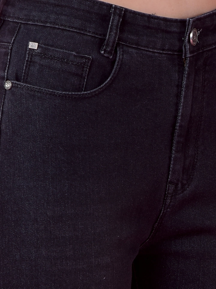 Classic Black Straight Leg Denim Jeans-Women Jeans-Crimsoune Club