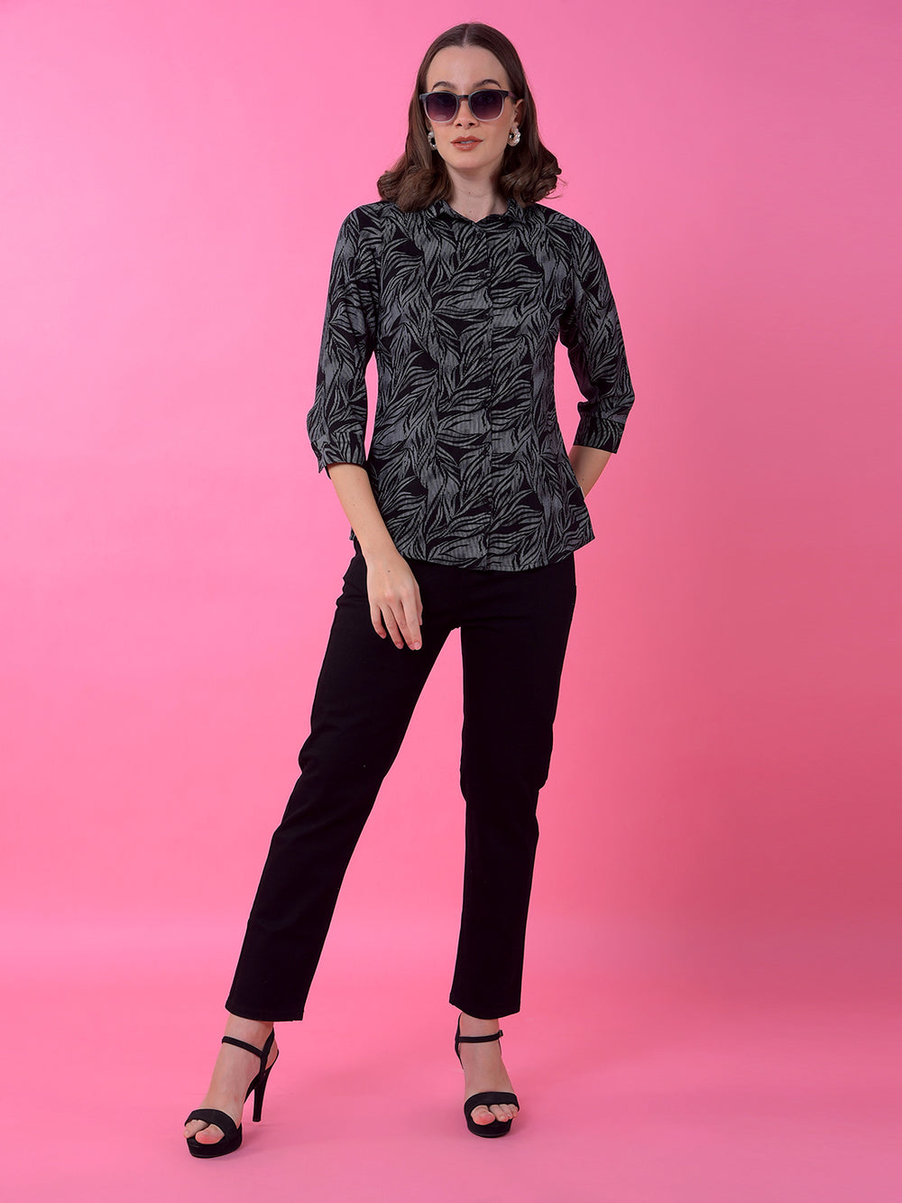 Classic Black Straight Leg Denim Jeans-Women Jeans-Crimsoune Club