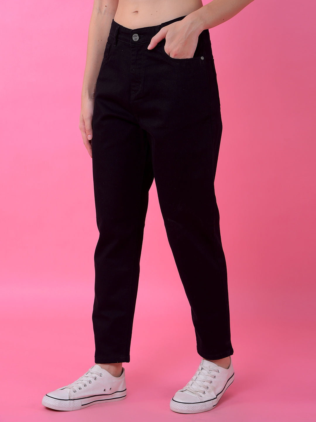 Versatile Black Relaxed Mom Fit Jeans-Women Jeans-Crimsoune Club