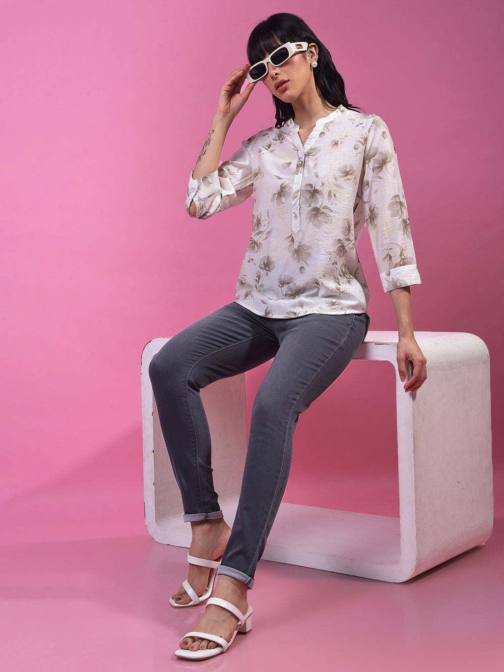 Off White Floral Print V-Neck 3/4th Sleeves Top-Women Tops-Crimsoune Club