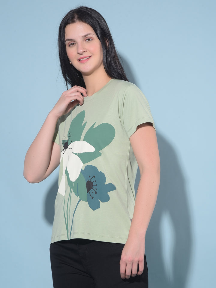 Green Graphic Print T-Shirt-Women T-shirts-Crimsoune Club