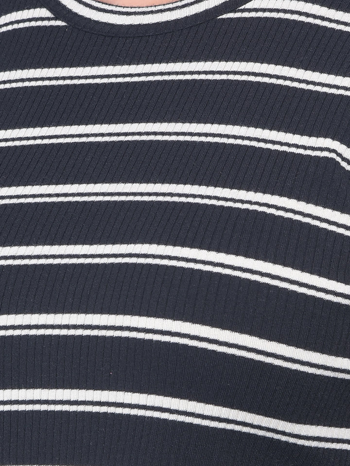 Black Vertical Striped Crop T-Shirt-Women T-shirts-Crimsoune Club