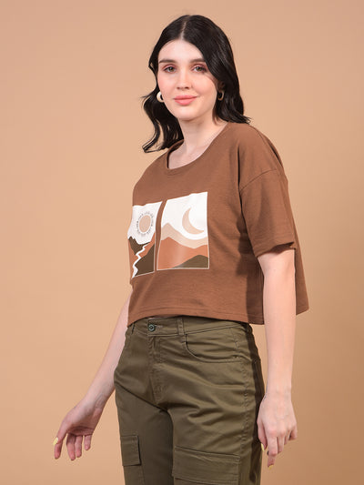 Women's Brown Graphic Print Cropped T-Shirt-Women T-Shirts-Crimsoune Club