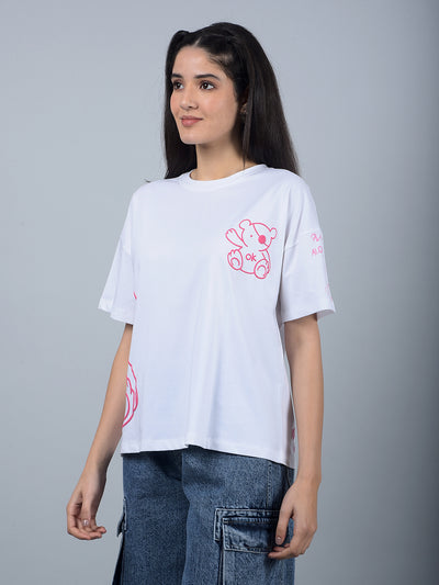 White Graphic Print T-Shirt-Women T-Shirts-Crimsoune Club