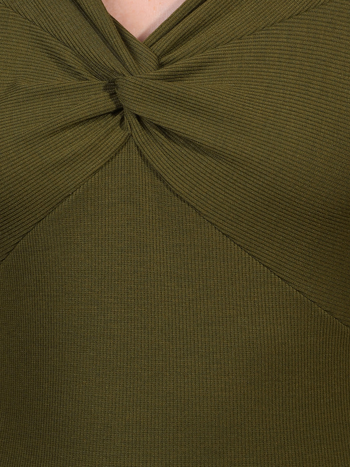 Women's Green V-Neck Cropped Top-Women Tops-Crimsoune Club