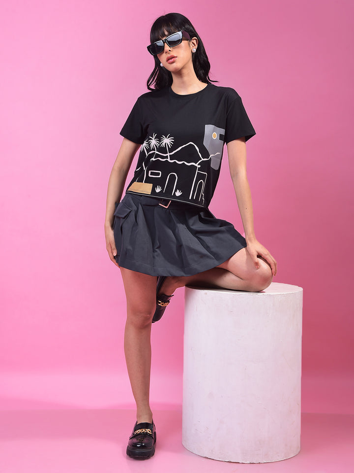 Black Graphic Print Crop T-Shirt-Women T-Shirts-Crimsoune Club