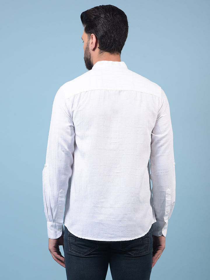 Men's White Embroidered Linen Kurta-Men Kurtas-Crimsoune Club