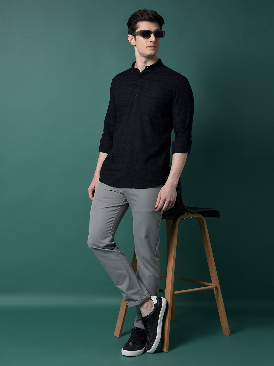 Black Jacquard Linen Kurta-Men Kurtas-Crimsoune Club