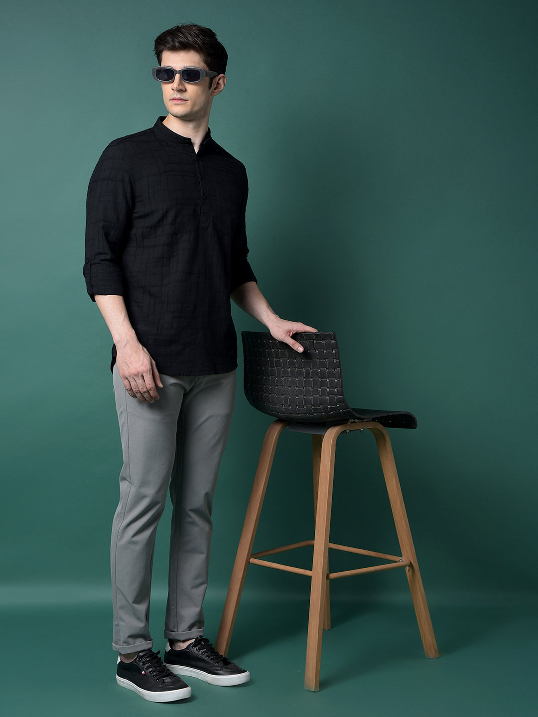 Black Jacquard Linen Kurta-Men Kurtas-Crimsoune Club