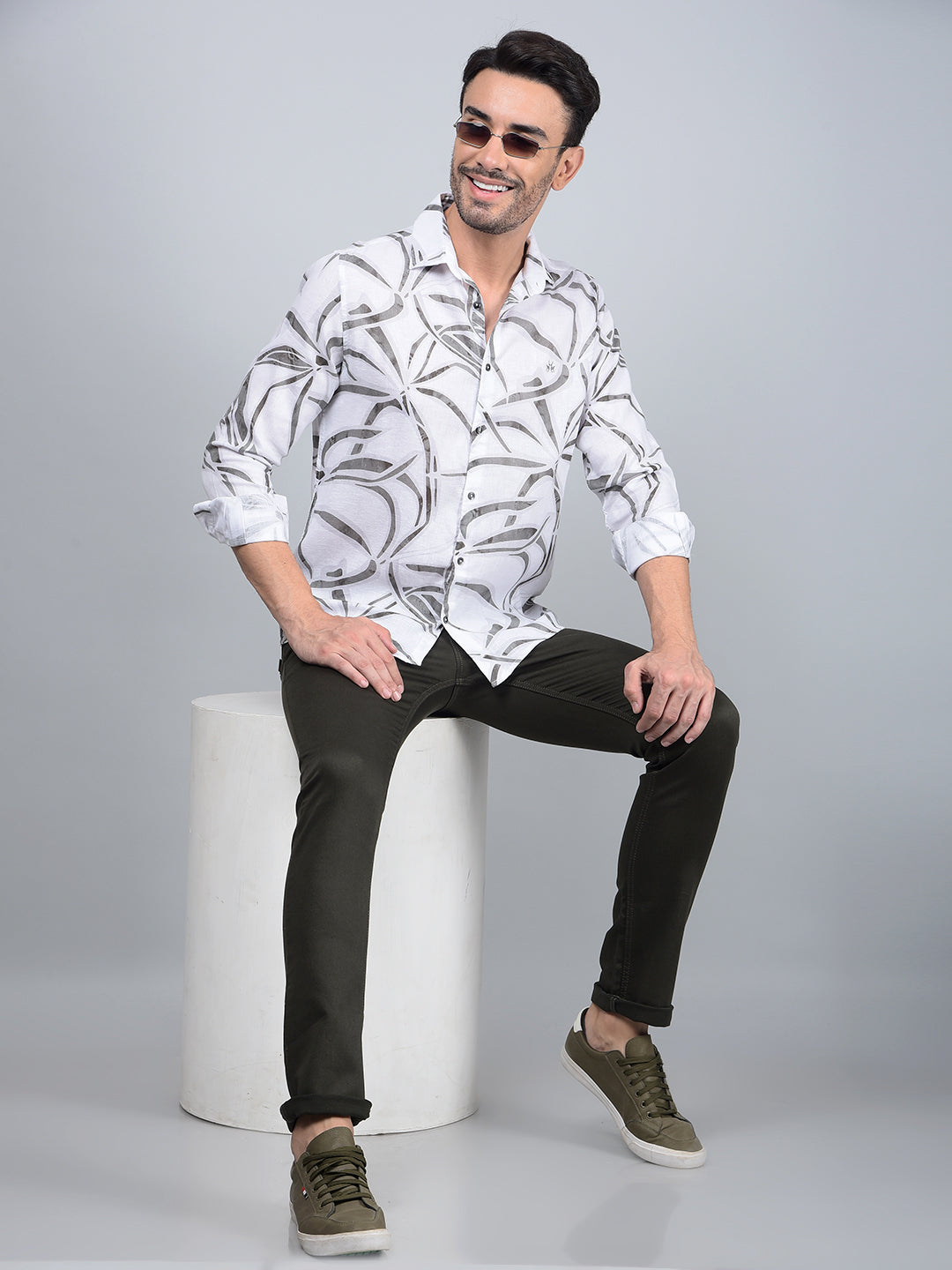 Olive Jeans-Men Jeans-Crimsoune Club
