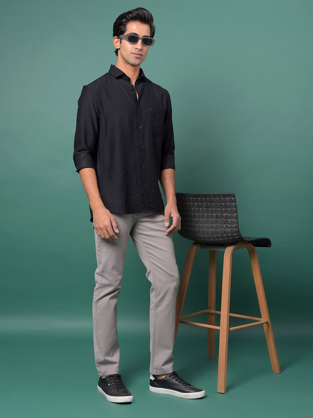 Sophisticated Grey Denim Jeans-Men Jeans-Crimsoune Club