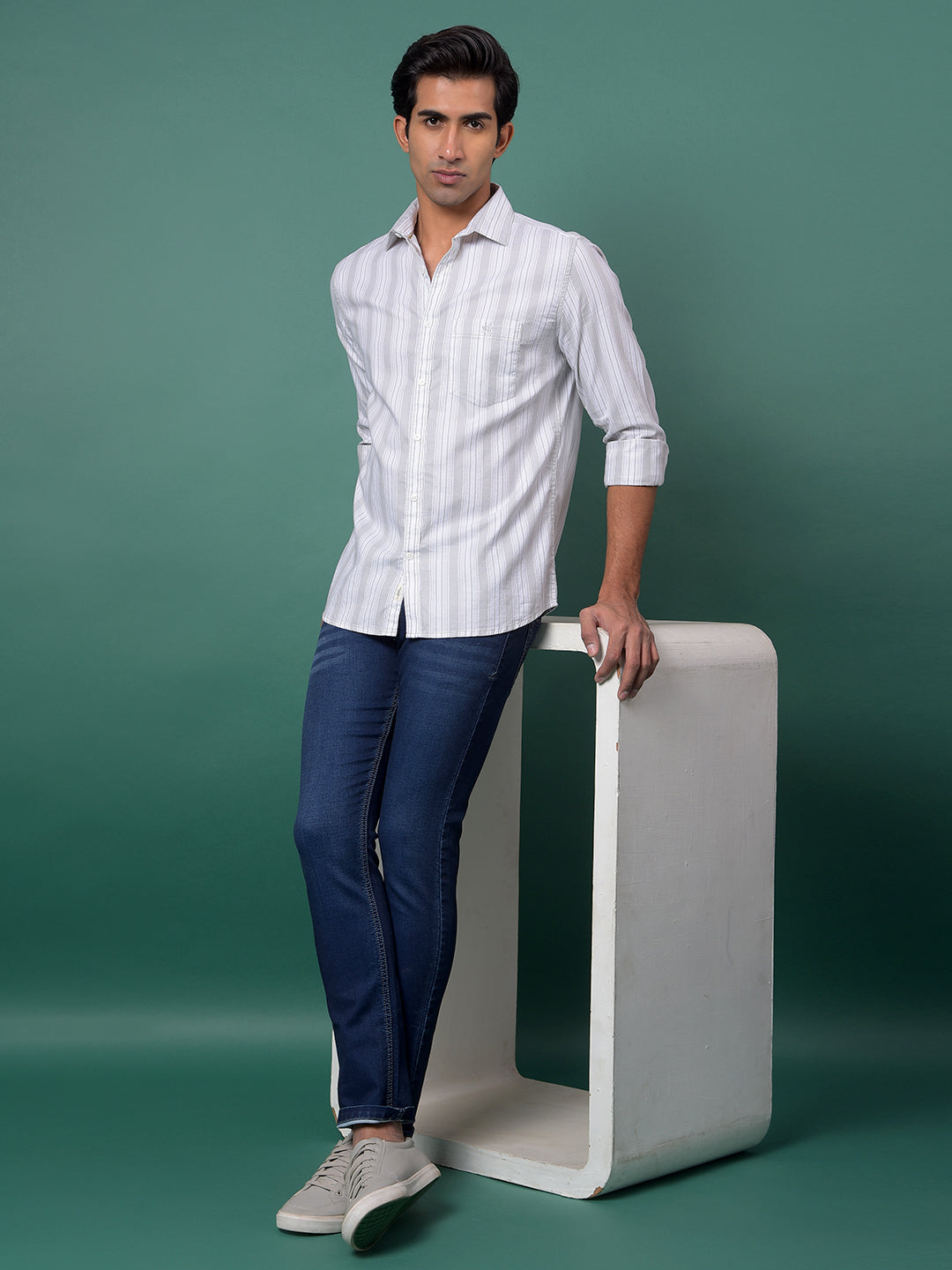 Versatile Blue Denim Jeans-Men Jeans-Crimsoune Club