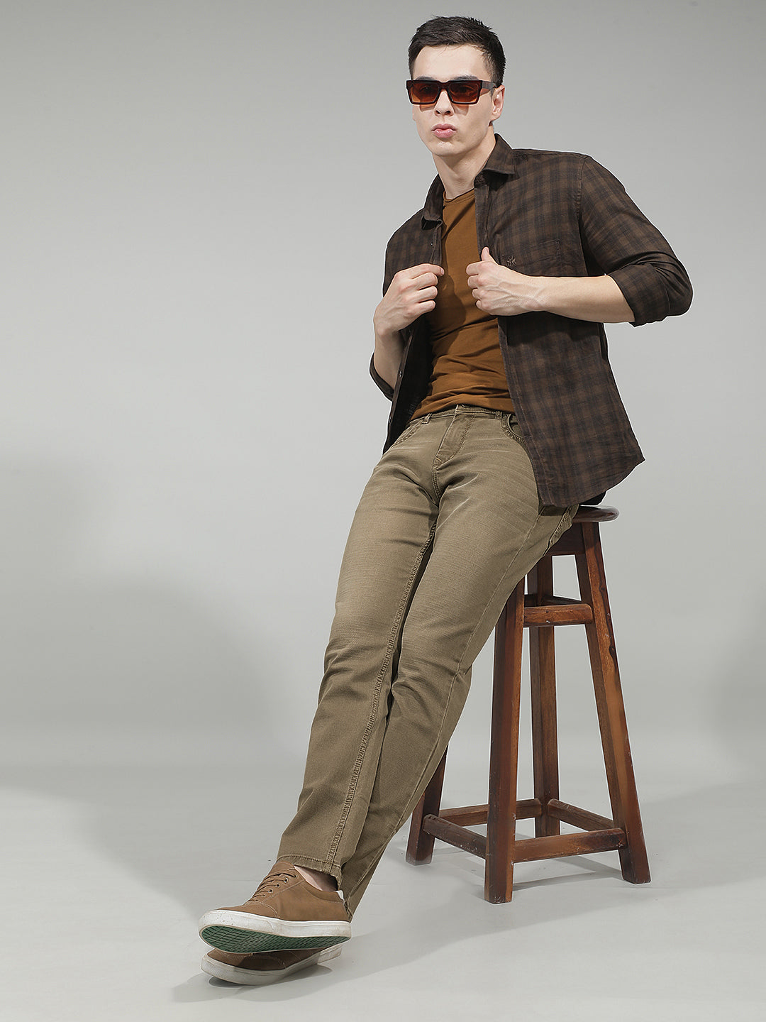 Urban Classic Khaki Jeans-Men Jeans-Crimsoune Club