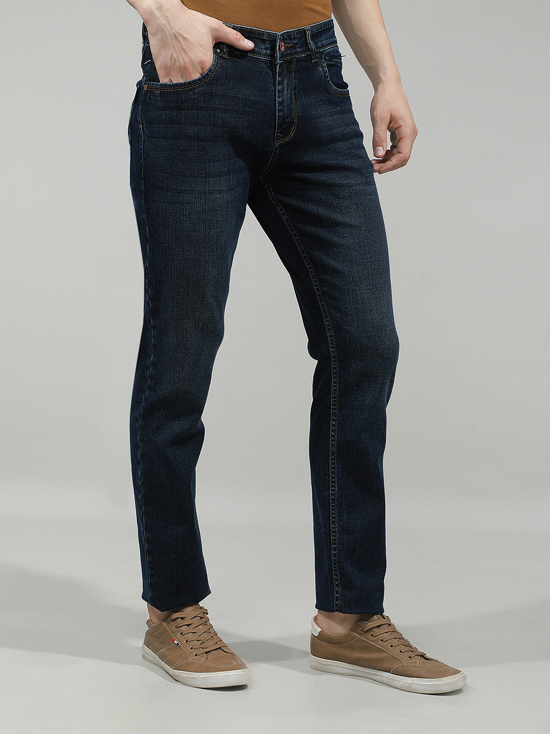 Classic Washed Blue Jeans-Men Jeans-Crimsoune Club