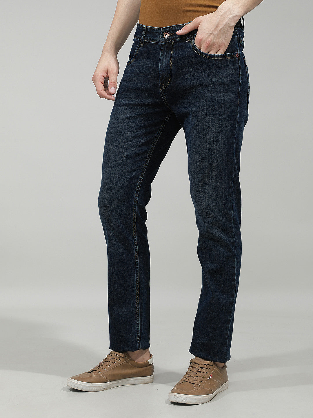Classic Washed Blue Jeans-Men Jeans-Crimsoune Club