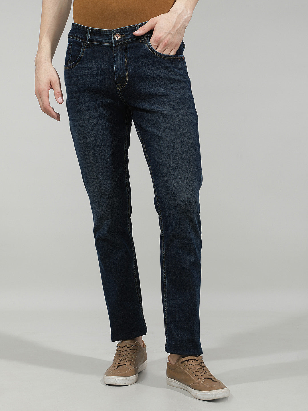 Classic Washed Blue Jeans-Men Jeans-Crimsoune Club