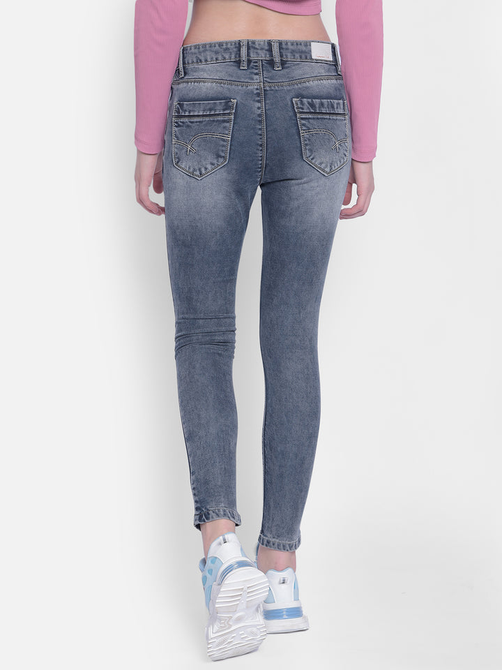 Blue Light Fade Skinny Jeans-Women Jeans-Crimsoune Club