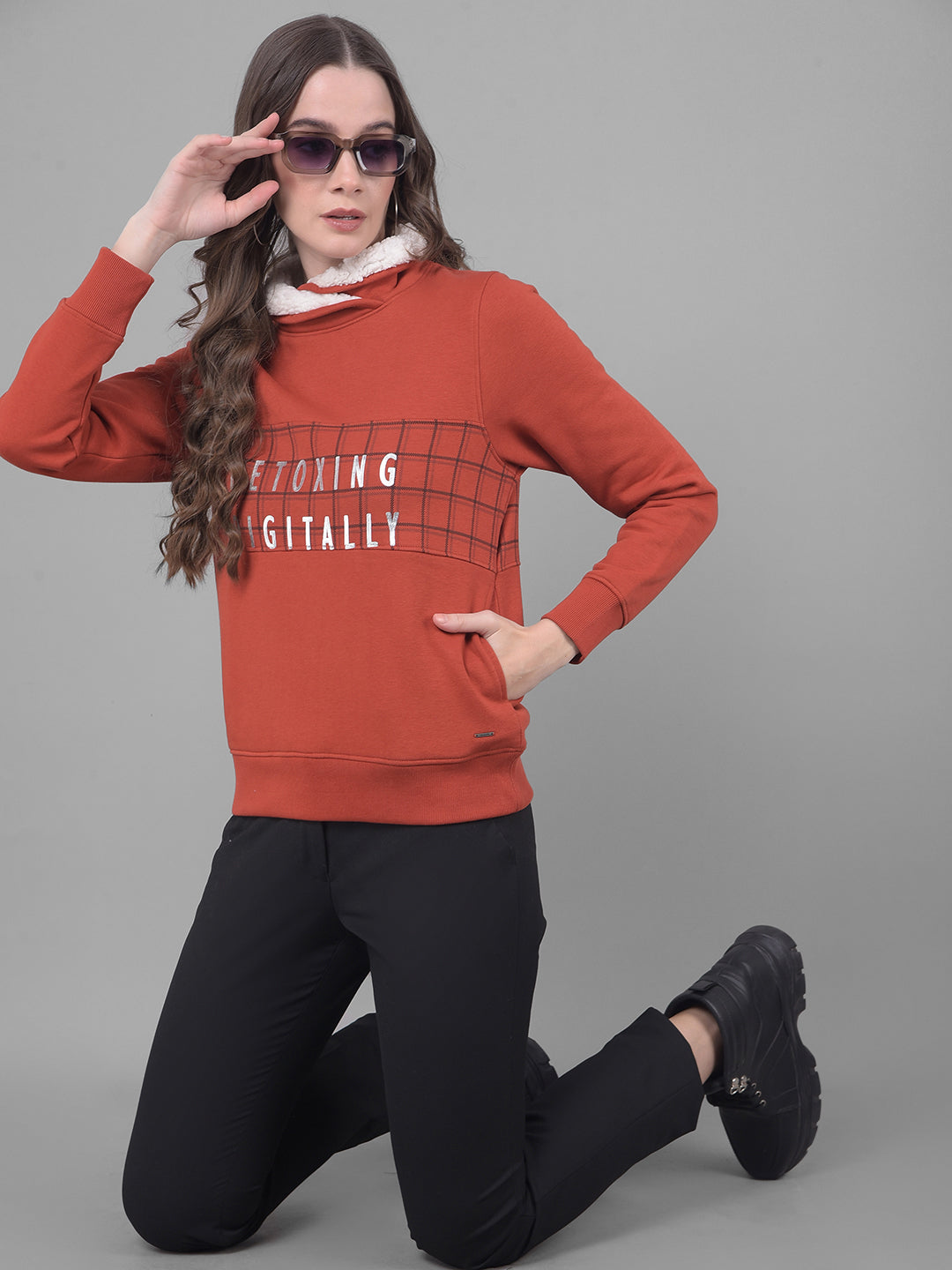 Red Printed Sweatshirt-Women Sweatshirts-Crimsoune Club