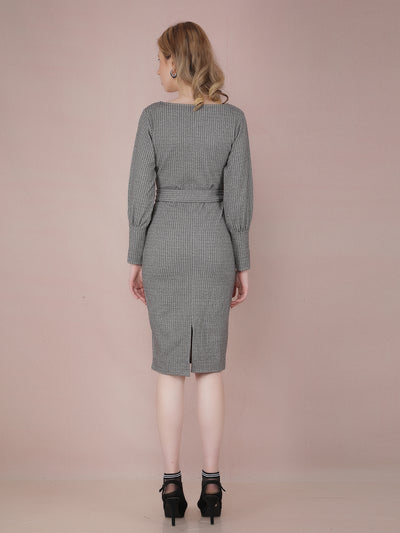 Black Jacquard Knee Length Bodycon Knitted Dress-Women Dresses-Crimsoune Club