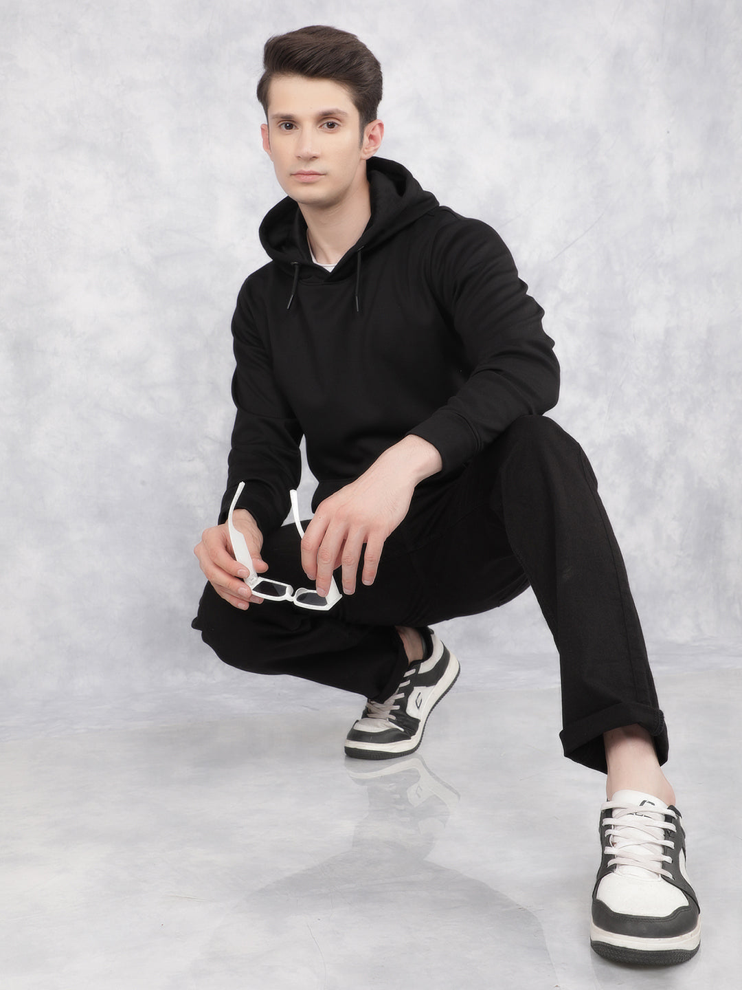 Black Hooded Neck Sweatshirt-Men Sweatshirts-Crimsoune Club