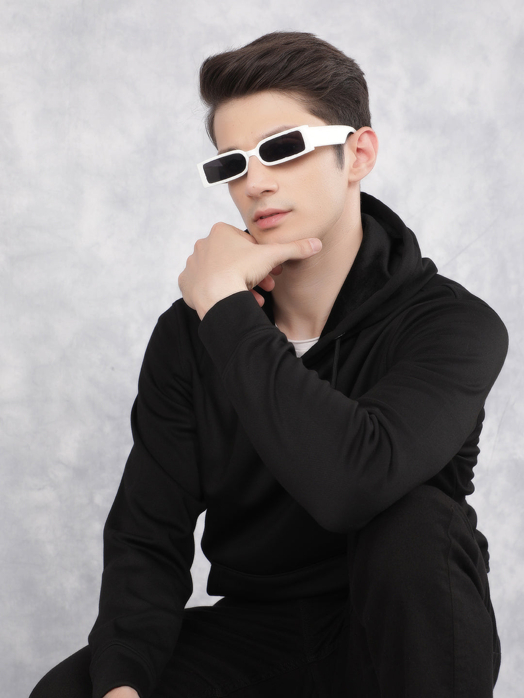 Black Hooded Neck Sweatshirt-Men Sweatshirts-Crimsoune Club