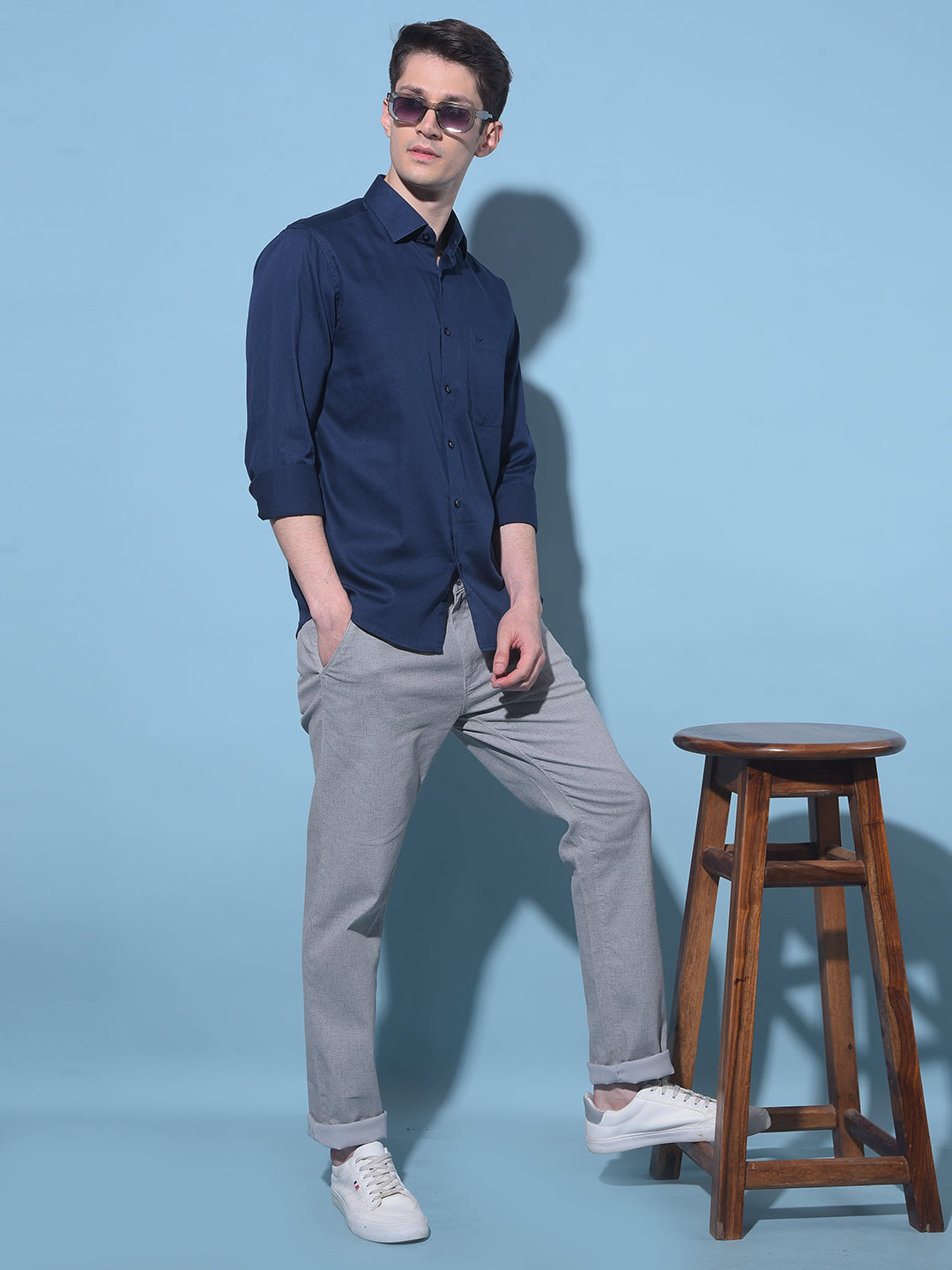 Grey Textured Printed Chinos Trousers-Men Trousers-Crimsoune Club