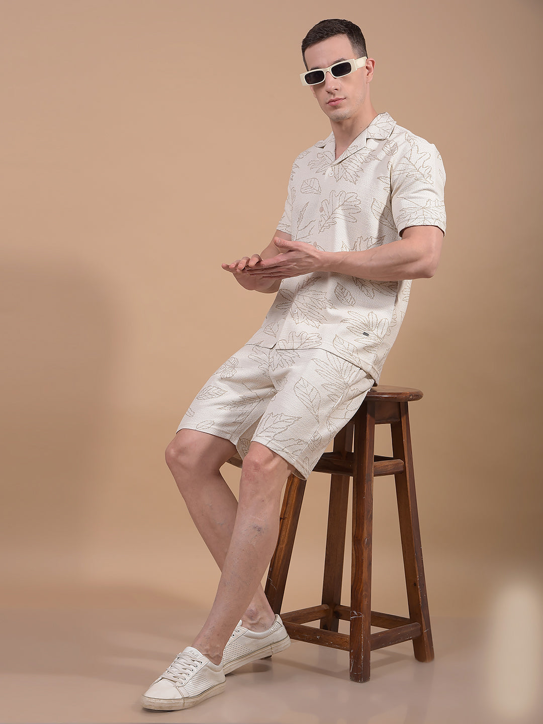 Beige Floral Print Resort Collar Knitted Shirt-Men Shirts-Crimsoune Club
