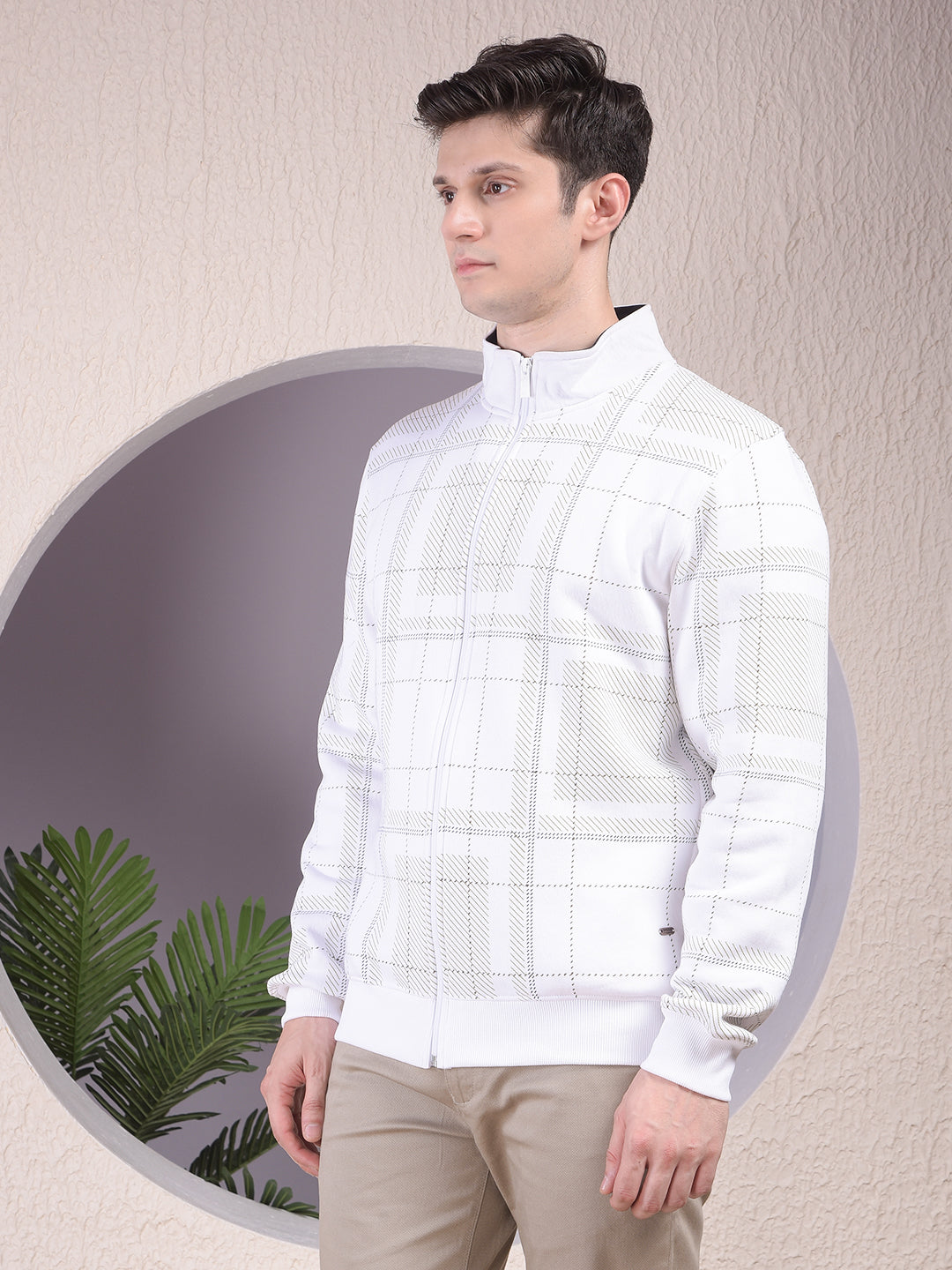 Stylish White Checked Sweatshirt