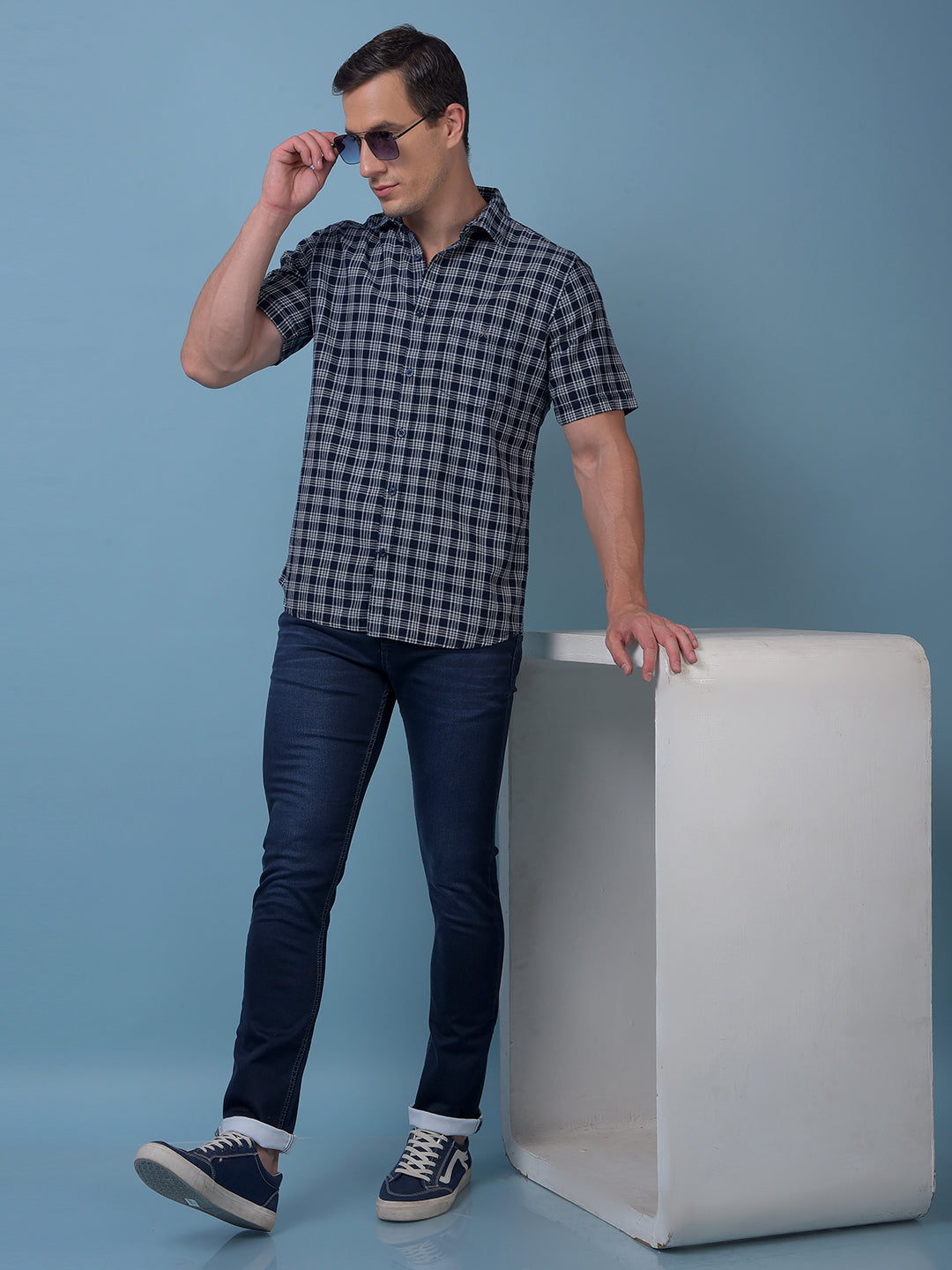 Essential Navy blue Jeans