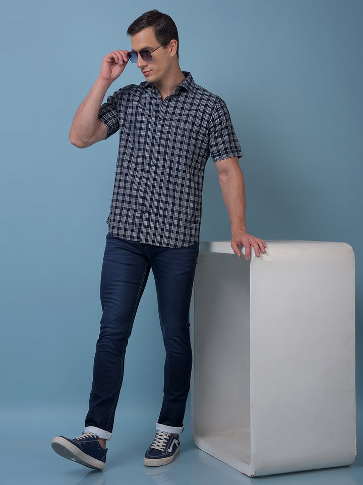 Essential Navy blue Jeans