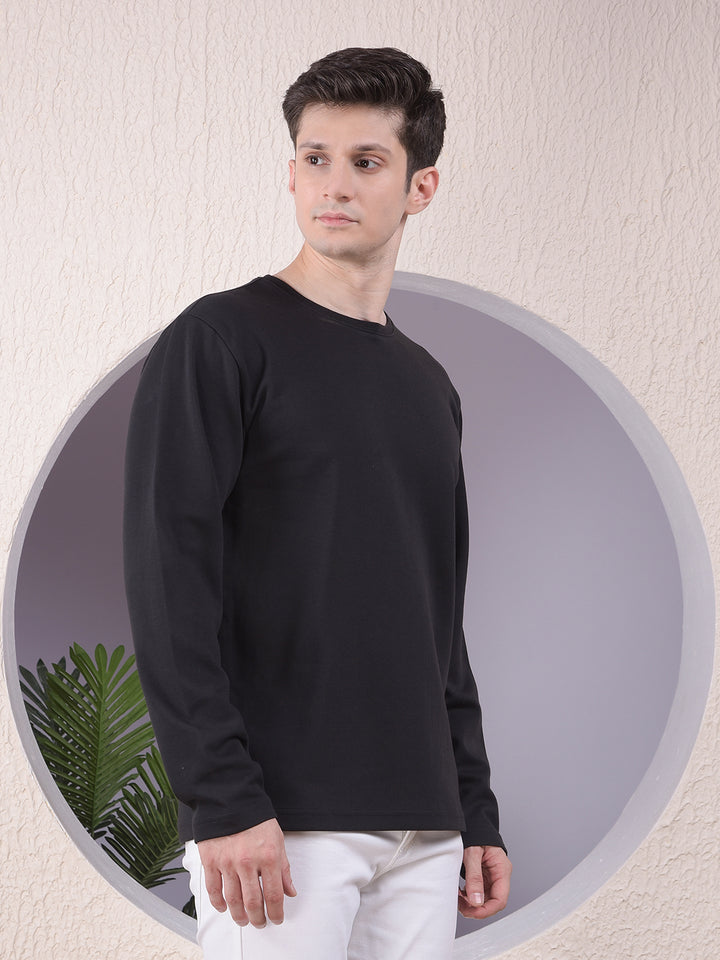 Black Long-Sleeves T-Shirt