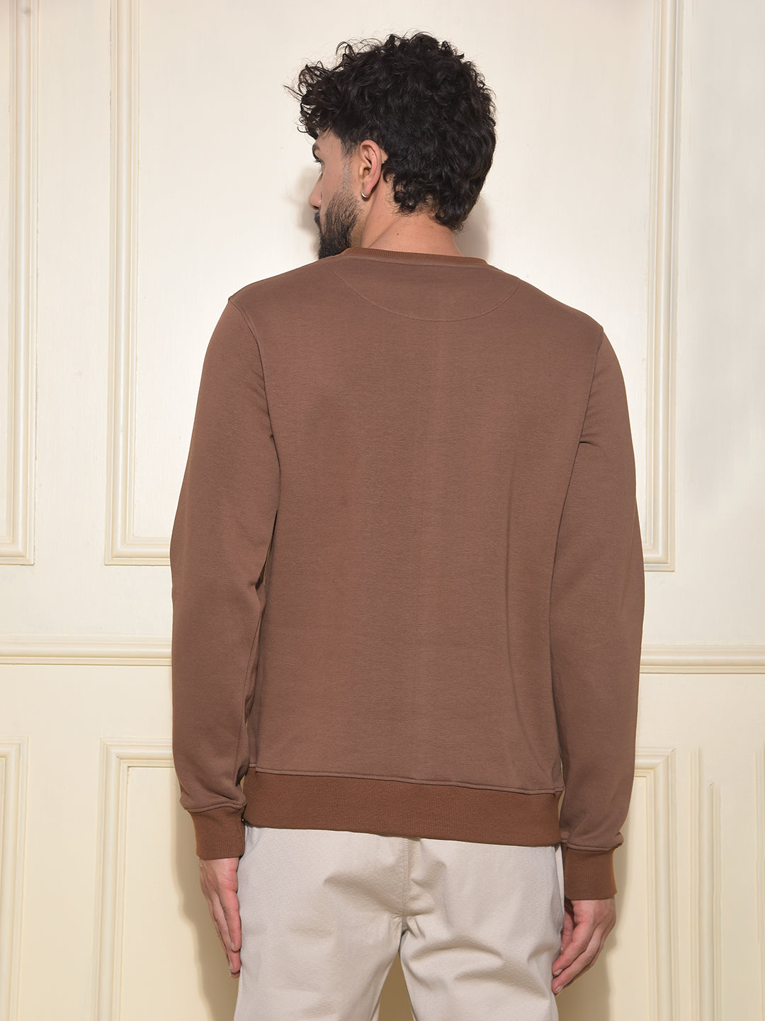 Urban Style Brown Sweatshirt with Brand Logo