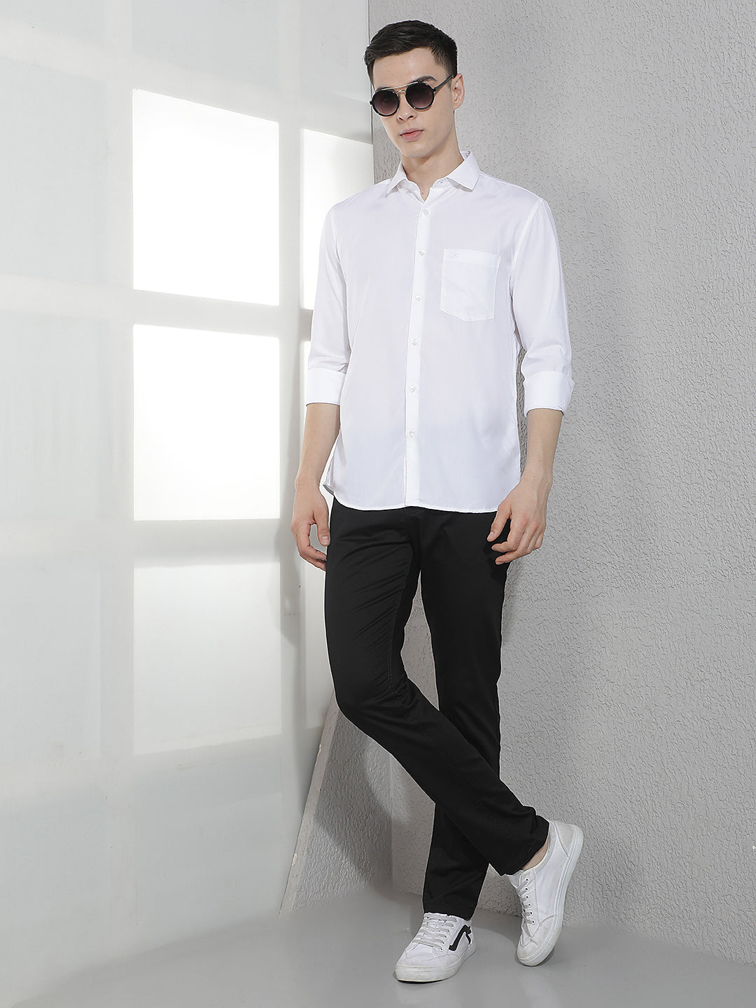 Sleek Solid Black Casual Trousers