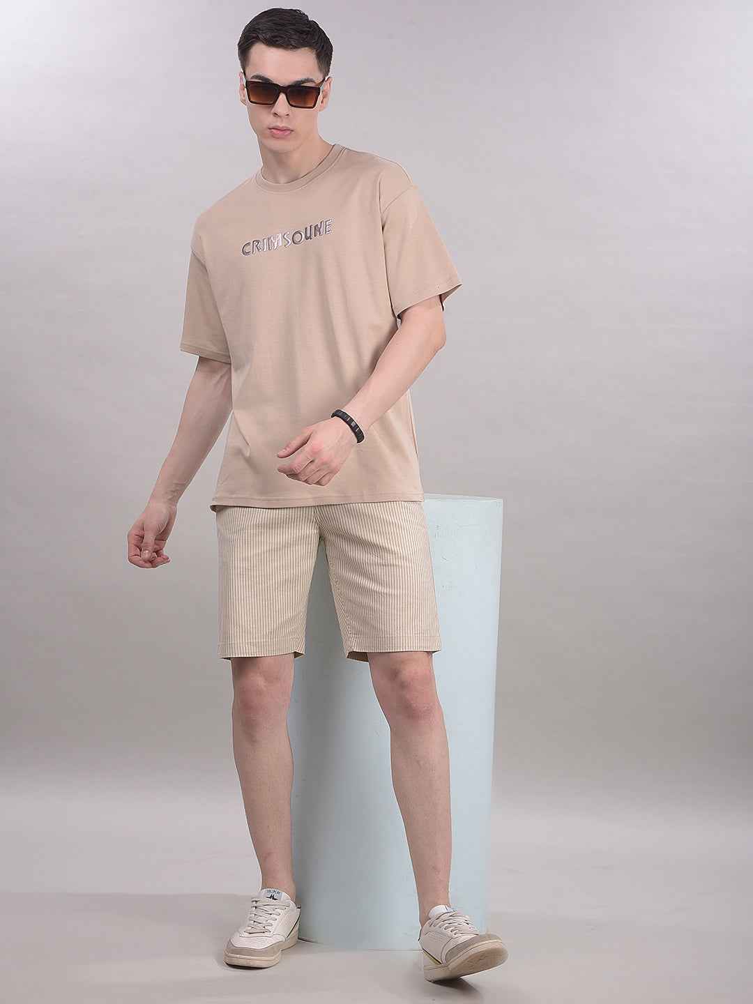 UrbanPin Vertical Beige Striped Shorts