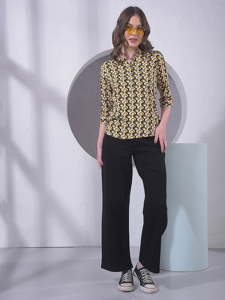  Motif Printed Top