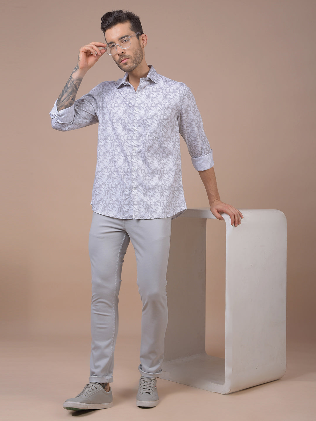 Chic Grey Jeans-Men Jeans-Crimsoune Club