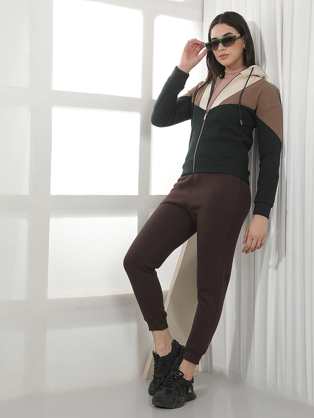Color-Blocked Hooded Neck Sweatshirt